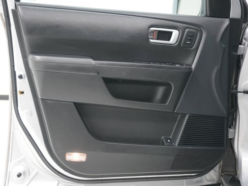 Used 2015 Honda Pilot Touring image 17