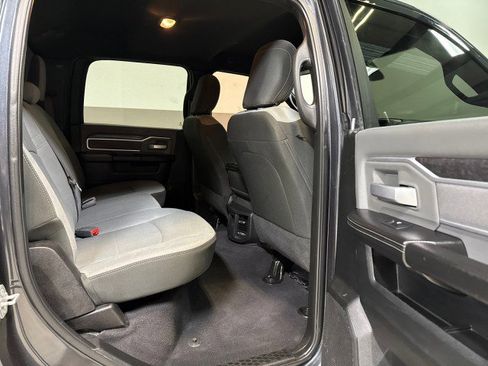 Used 2021 RAM 3500 Big Horn image 60