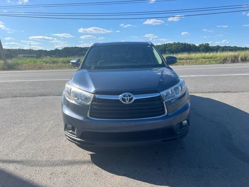 Used 2015 Toyota Highlander XLE AWD/4WD image 4