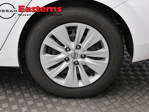 Used 2024 Nissan Sentra S FWD image 8