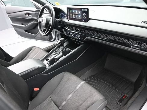 Used 2024 Honda Accord Sport image 17