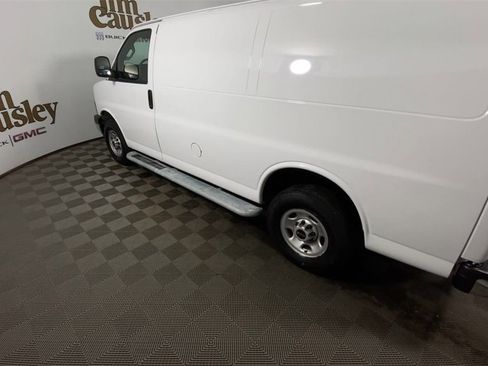 Used 2024 GMC Savana 2500 w/ Driver Convenience Package image 6
