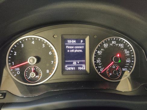 Used 2016 Volkswagen Tiguan S image 23