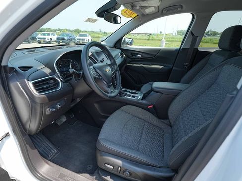 Used 2024 Chevrolet Equinox LT AWD/4WD image 16