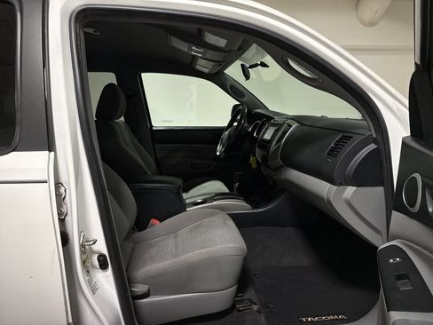 Used 2015 Toyota Tacoma 4x4 Double Cab w/ SR5 Package image 21
