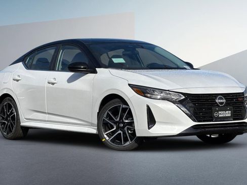 New 2025 Nissan Sentra SR image 2