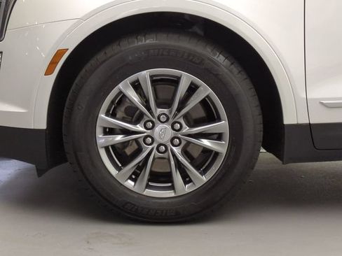 Certified 2023 Cadillac XT5 Premium Luxury w/ LPO, Floor Liner Package AWD/4WD image 29