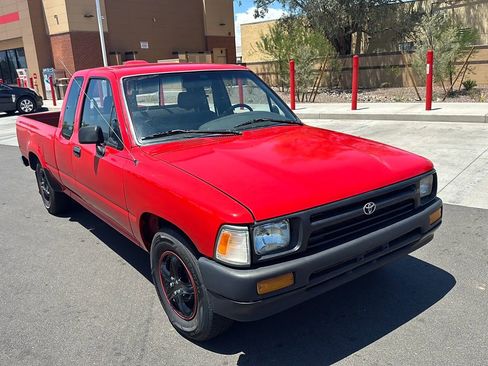 Used 1994 Toyota Pickup DX image 6