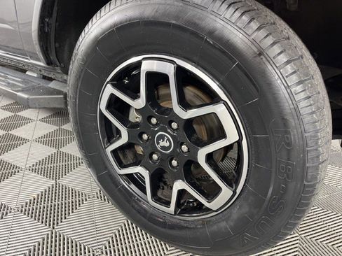 Used 2021 Ford Bronco Outer Banks AWD/4WD image 12