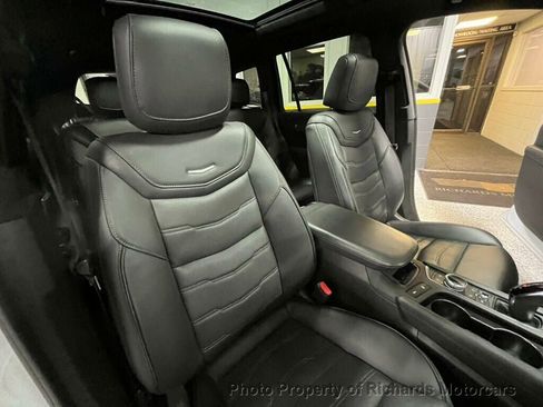 Used 2024 Cadillac XT6 Sport w/ LPO, ONYX Package image 31
