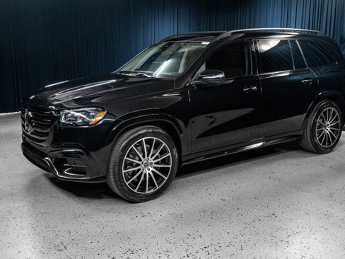 New 2026 Mercedes-Benz GLS 450 4MATIC image 1
