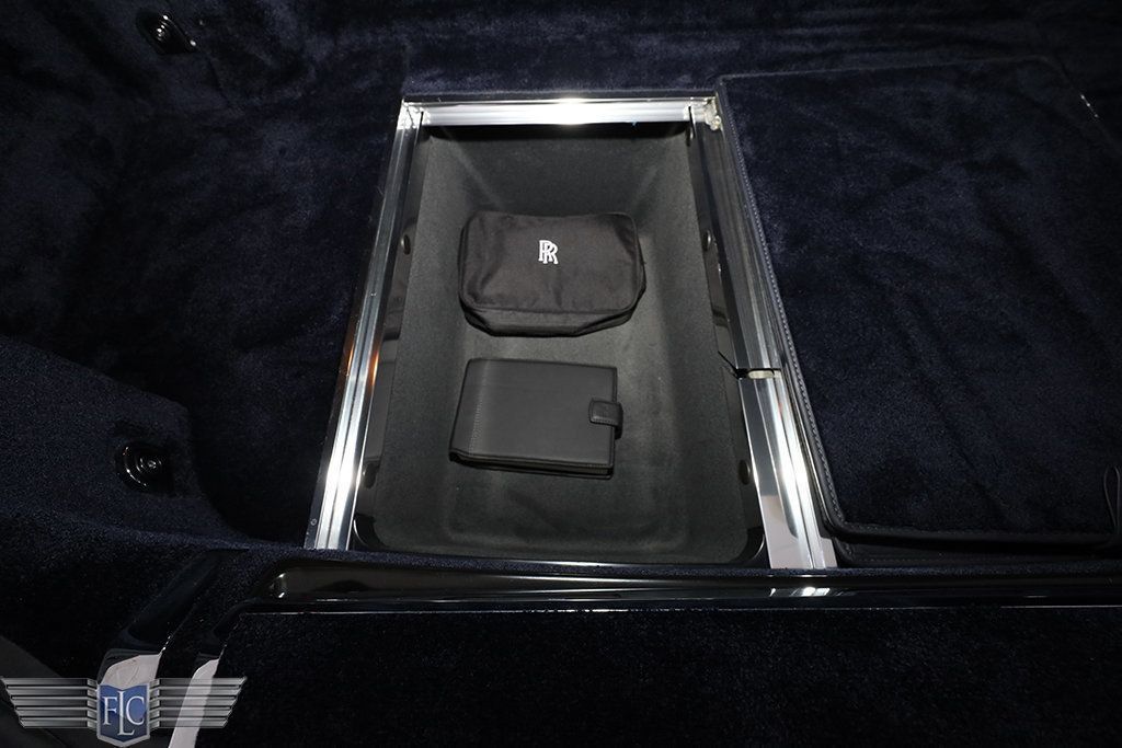 Used 2009 Rolls-Royce Phantom Coupe RWD image 40