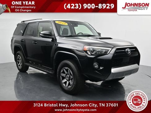 Used 2023 Toyota 4Runner TRD Off-Road Premium AWD/4WD image 1