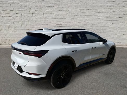 Used 2024 Chevrolet Equinox EV RS image 5