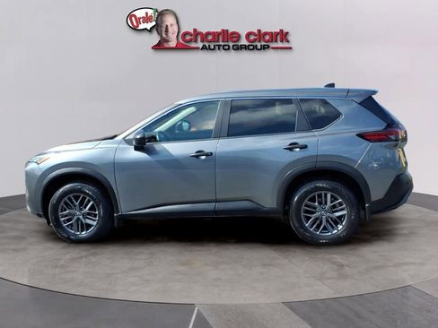 Used 2023 Nissan Rogue S FWD image 2