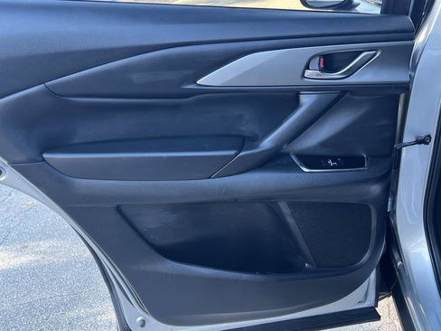 Used 2018 MAZDA CX-9 Touring image 24