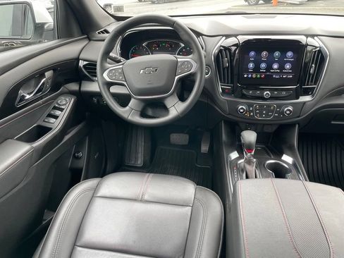 Used 2024 Chevrolet Traverse RS AWD/4WD image 9