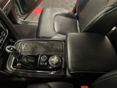 Used 2020 INFINITI QX80 Luxe w/ 22" Wheel Package image 40