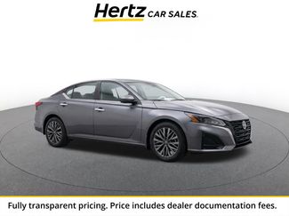Used 2025 Nissan Altima 2.5 SV FWD video 1