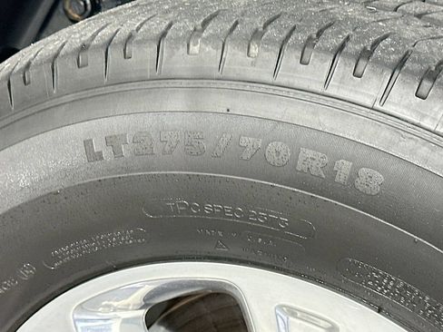 Used 2025 RAM 2500 Big Horn AWD/4WD image 32