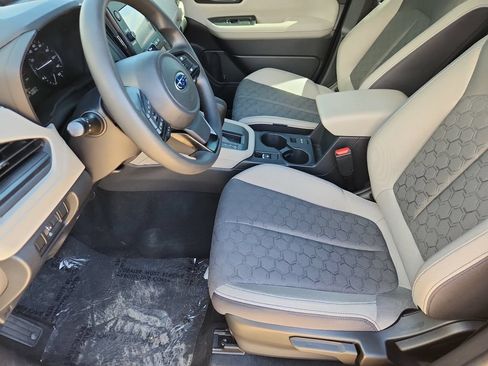 Used 2025 Subaru Forester AWD/4WD image 8