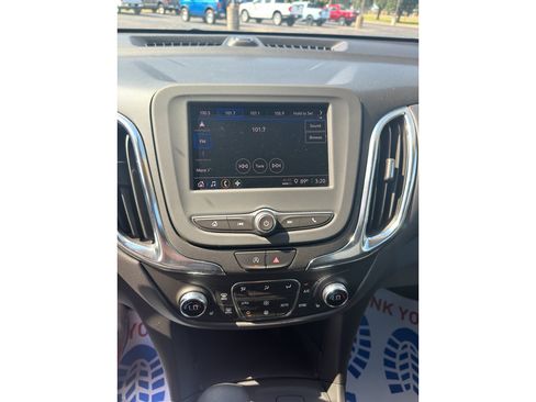 Used 2024 Chevrolet Equinox LT AWD/4WD image 16
