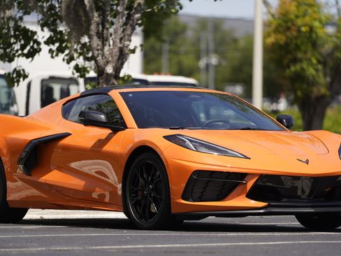 Used 2024 Chevrolet Corvette Stingray Premium Cpe w/ Z51 Performance Package RWD image 42