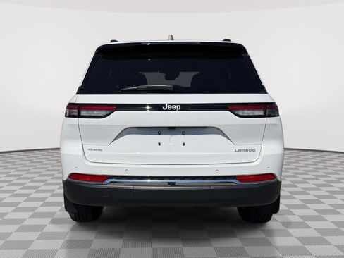Used 2025 Jeep Grand Cherokee Laredo X w/ Luxury Tech Group I AWD/4WD image 8