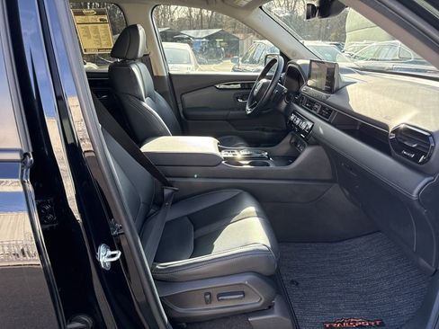 Used 2026 Honda Passport RTL image 18