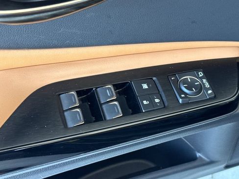 Used 2024 Lexus ES 300h w/ Premium Package FWD image 15