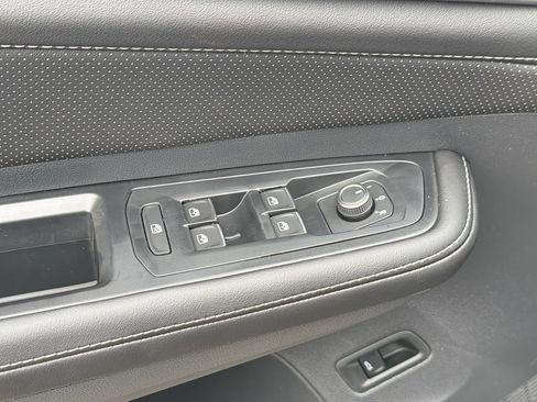 New 2026 Volkswagen Atlas Cross Sport SE AWD/4WD image 23