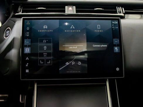 Used 2026 Land Rover Range Rover Velar Dynamic SE image 18