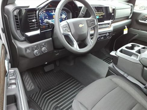 New 2026 Chevrolet Silverado 1500 LT image 8