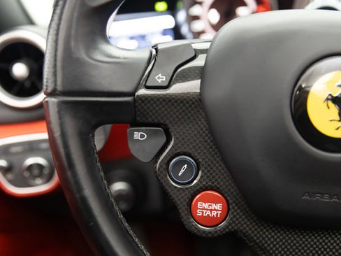 Used 2016 Ferrari California T image 93