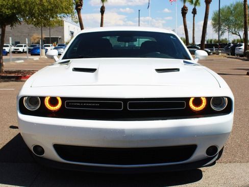 Used 2018 Dodge Challenger SXT Plus RWD image 9