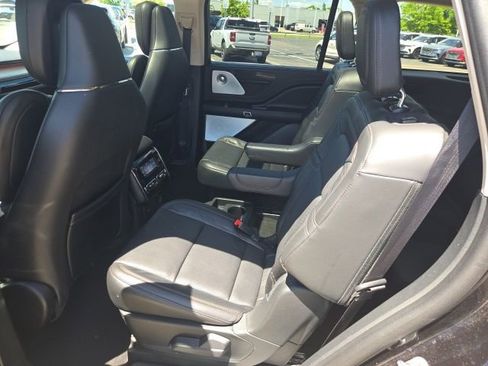 Certified 2024 Lincoln Aviator Reserve w/ Equipment Group 201A AWD/4WD image 30