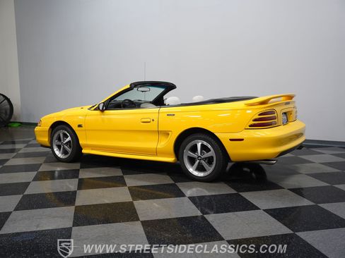Used 1995 Ford Mustang GT RWD image 9