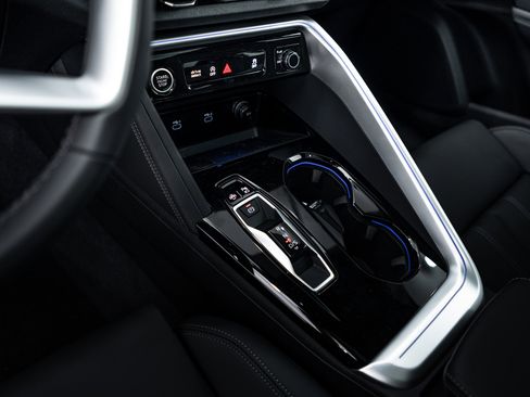 New 2025 Audi Q5 Premium Plus image 11