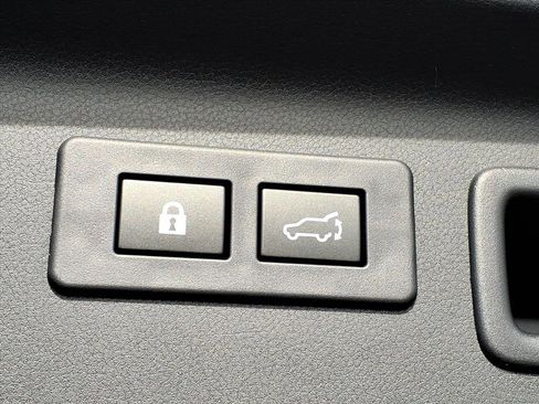 New 2025 Subaru Forester Premium image 25