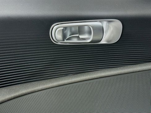 Used 2024 Hyundai Ioniq 6 SE RWD image 15