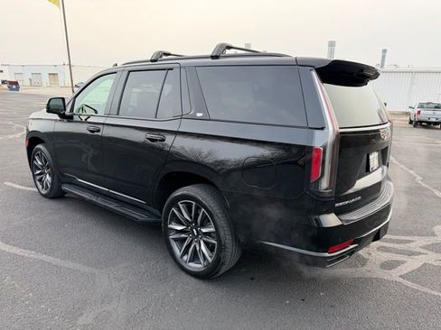 Used 2023 Cadillac Escalade Sport AWD/4WD image 3