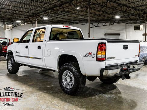 Used 2005 GMC Sierra 2500 SLT w/ Heavy-Duty Power Package AWD/4WD image 21