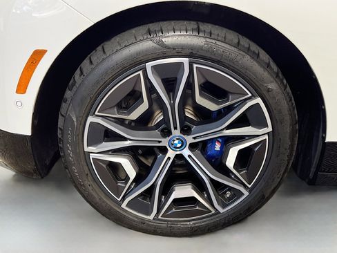 Used 2025 BMW iX M60 AWD/4WD image 13