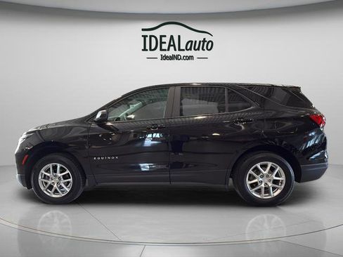 Used 2024 Chevrolet Equinox LS w/ LS Convenience Package AWD/4WD image 4