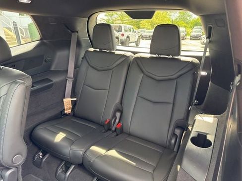 Certified 2024 Cadillac XT6 Premium Luxury FWD image 20