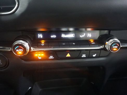 Used 2020 MAZDA CX-30 AWD w/ Premium Package image 13