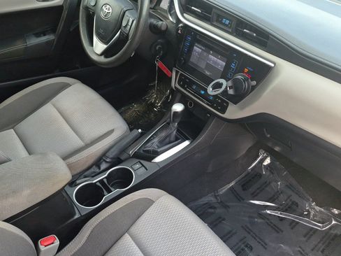 Used 2019 Toyota Corolla LE FWD image 14