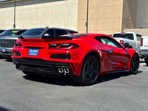 New 2025 Chevrolet Corvette E-Ray image 11