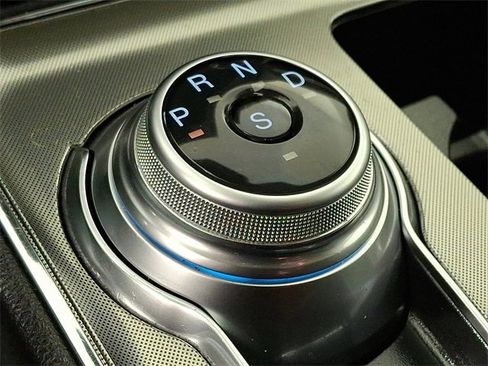 Used 2022 Ford Edge SEL w/ Convenience Package image 16