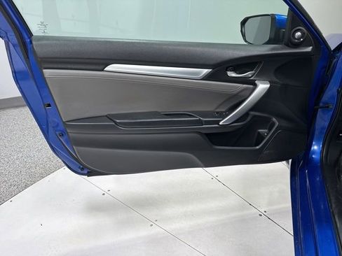 Used 2018 Honda Civic EX-L image 10